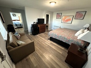 Suite, 2 soverom | Wi-fi (inkludert) og sengetøy