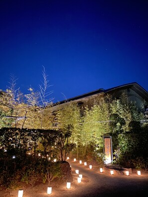 Front of property – evening/night