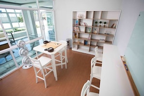 1 bedroom, in-room safe, desk, blackout curtains