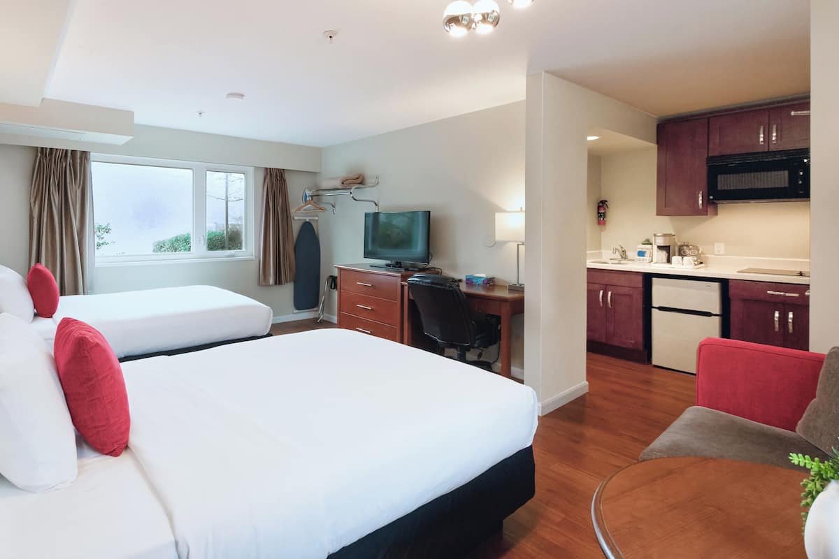 Double Room, 2 Double Beds, Kitchenette