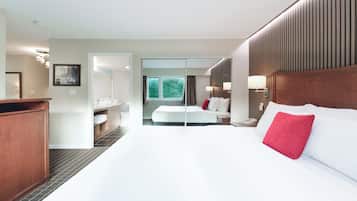 Deluxe Suite, 1 King Bed with Sofa bed, Kitchenette, Park View | Premium bedding, desk, iron/ironing board, bed sheets