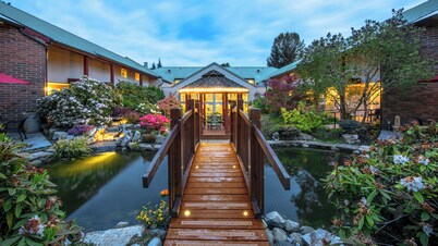 Gibsons Garden Hotel