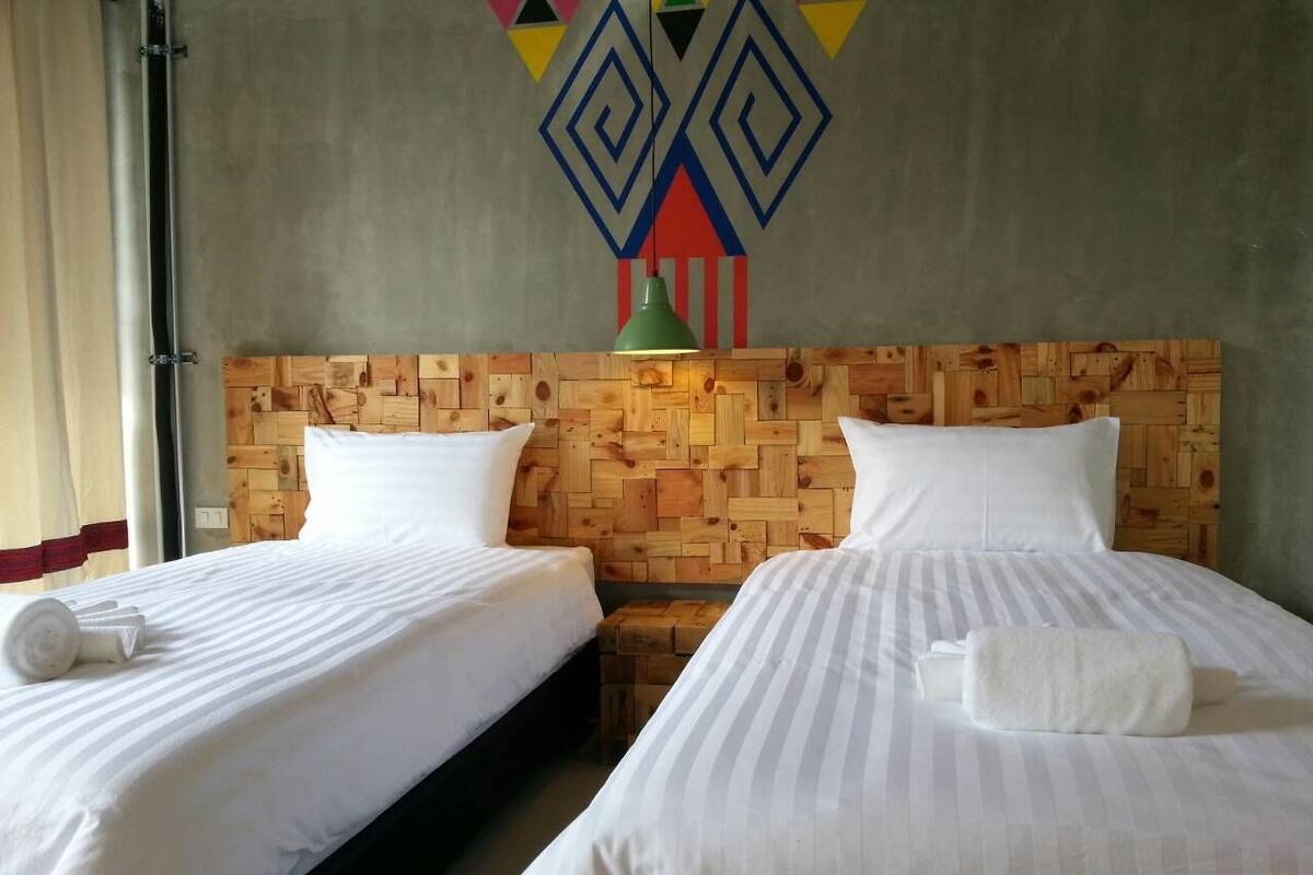 Standard Twin | In-room safe, desk, rollaway beds, free WiFi