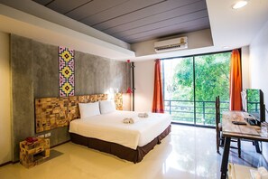Standard Room, Balcony | In-room safe, desk, rollaway beds, free WiFi - Chiangmai Chaiyo Hotel (Chiang Mai)
