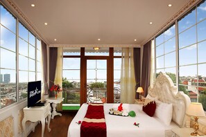 Deluxe Rooftop Double or Twin Room | View from room - Hanoi Hotel Royal (Hanoi)