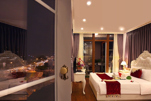 Ropa de cama de alta calidad y minibar