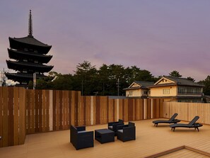 Rooftop terrace - Sarusawaike Yoshidaya (Nara)