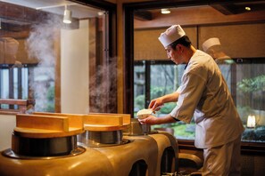 Breakfast meal - Sarusawaike Yoshidaya (Nara)