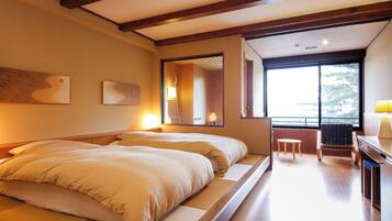 Deluxe Twin with Semi Open-Air Bathroom and Pond View, Non Smoking