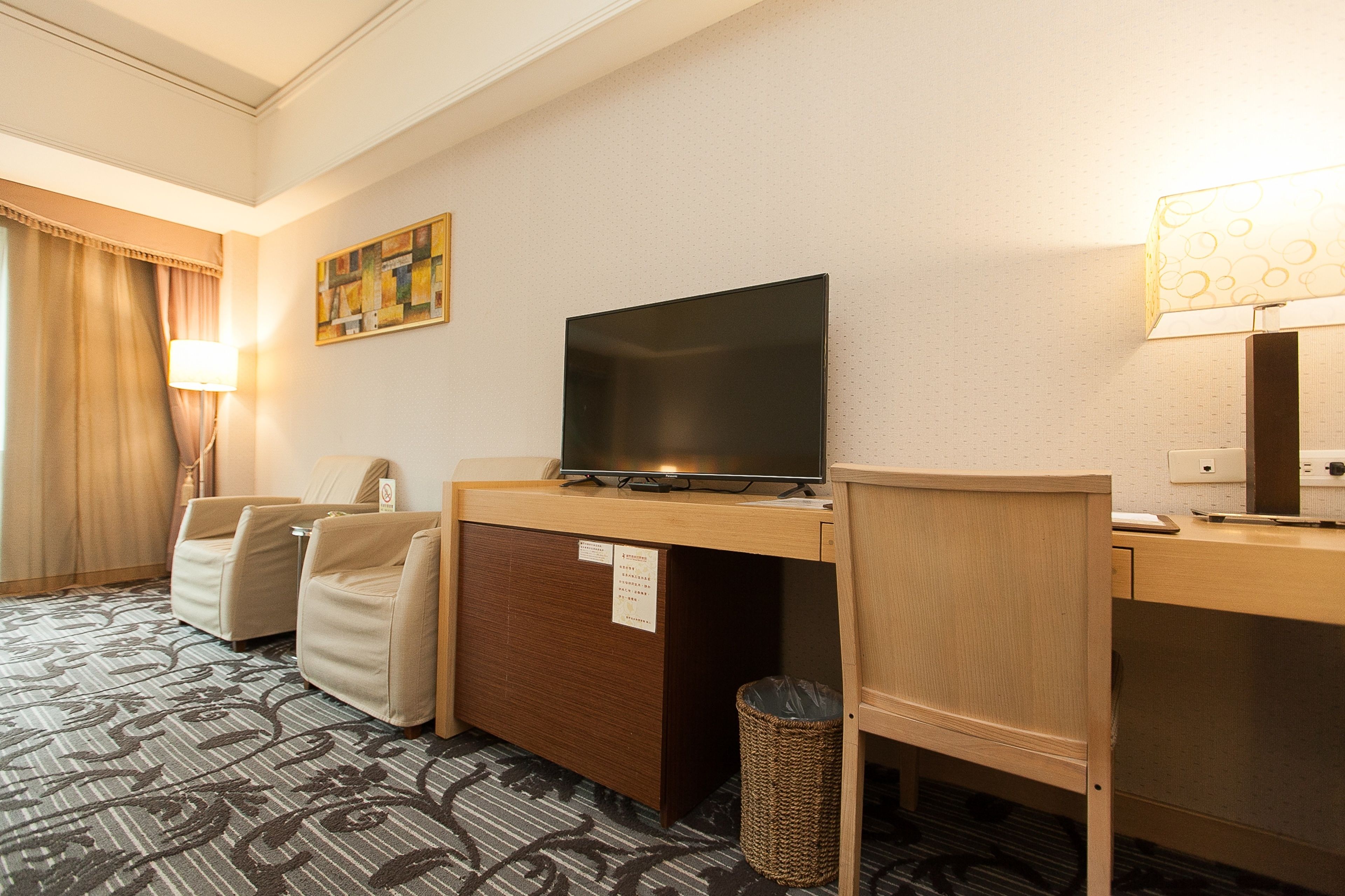 family room | 1 bedroom, desk, laptop workspace, soundproofing