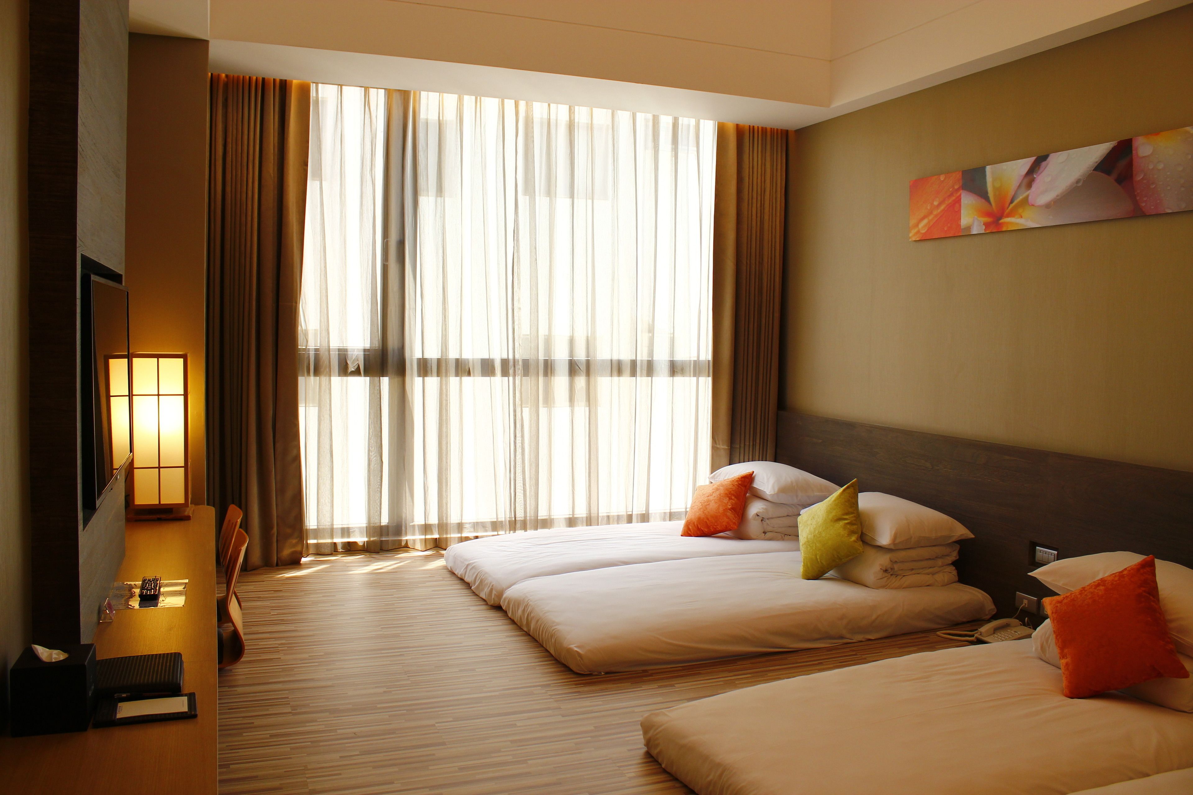 quadruple room (japanese style ) | desk, soundproofing, free wifi, bed sheets