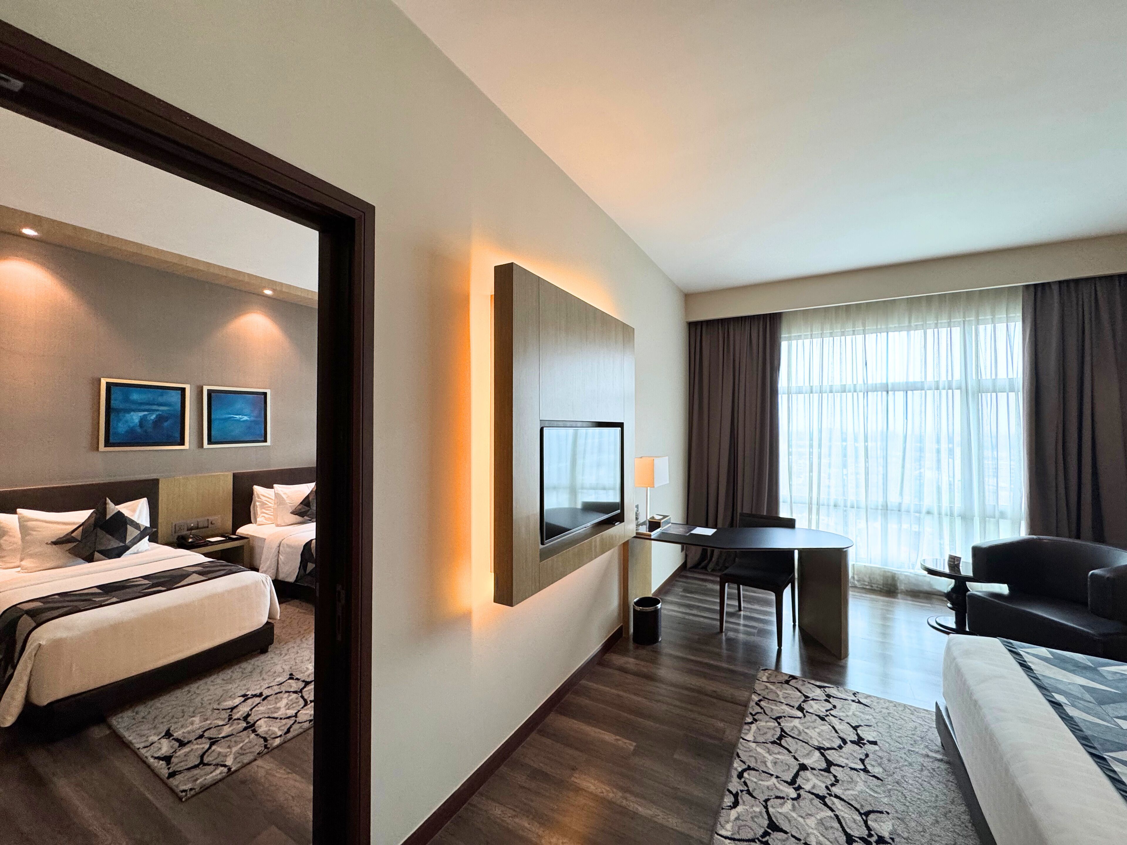 Free minibar, in-room safe, desk, soundproofing