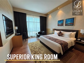 Superior kamer (King) | Een gratis minibar, een kluis op de kamer, een bureau