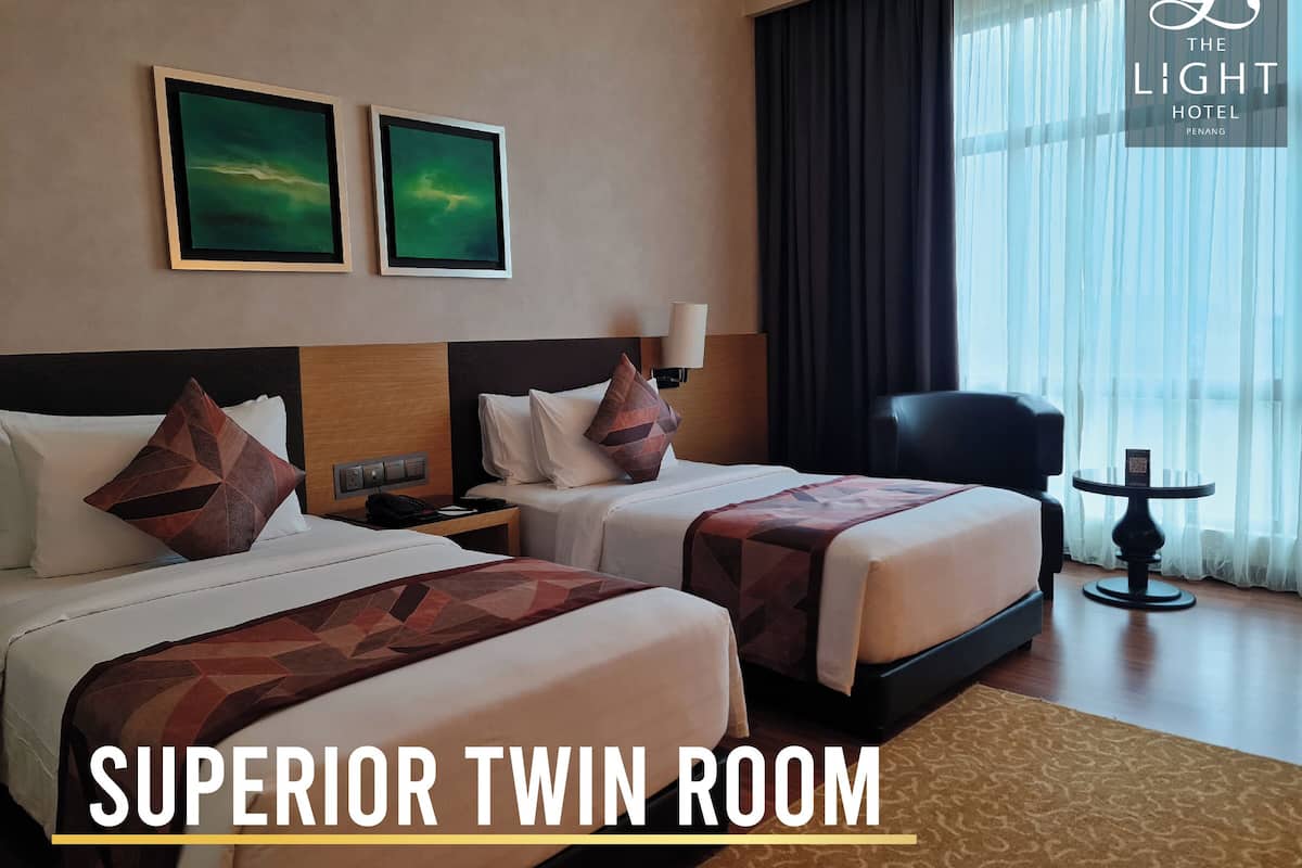 Superior Twin | 1 bedroom, free minibar, in-room safe, desk