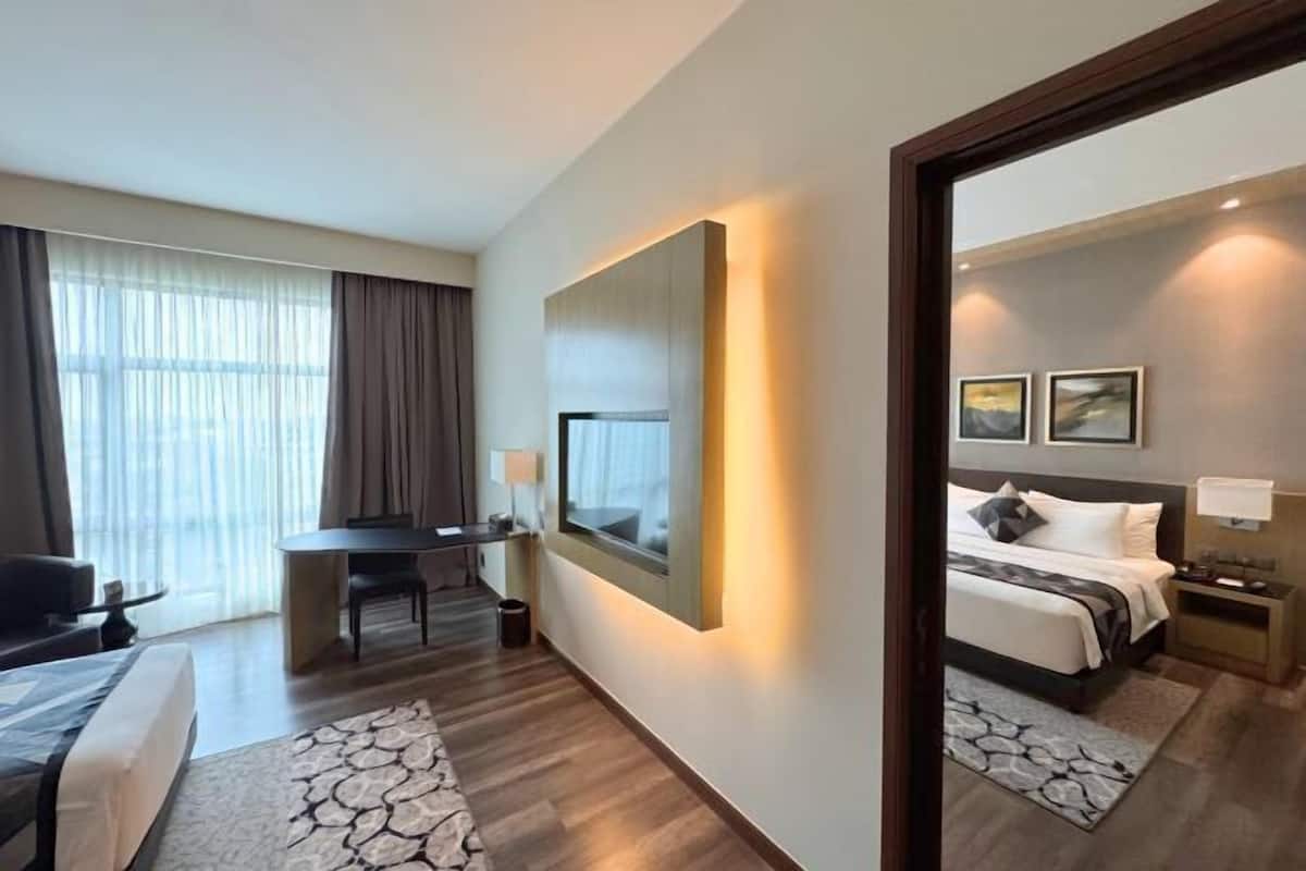 1 bedroom, free minibar, in-room safe, desk