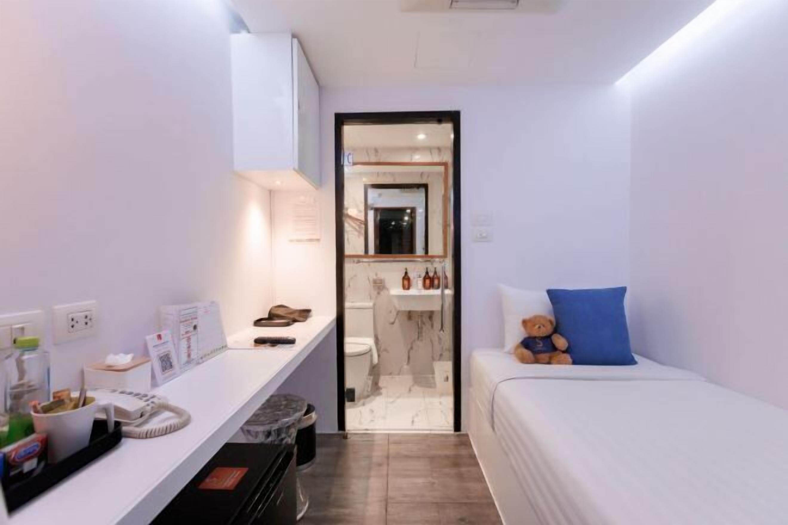 Minibar, in-room safe, blackout curtains, free WiFi