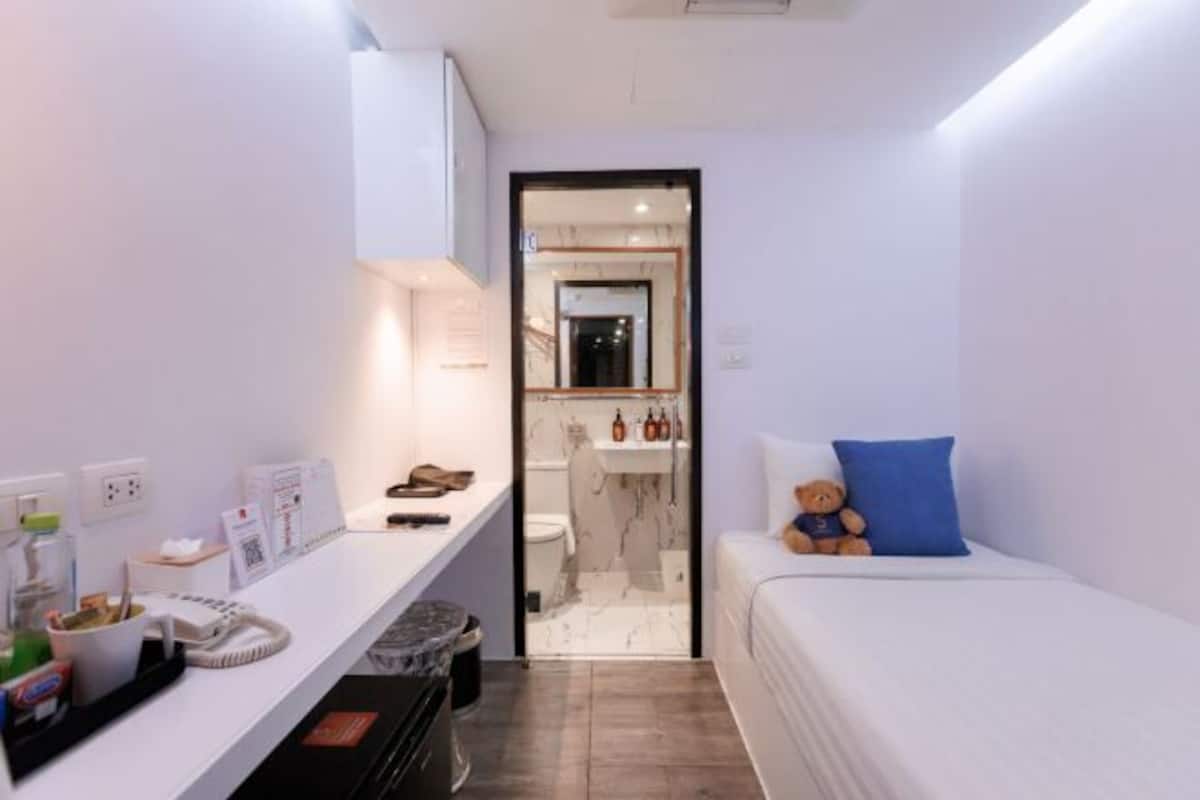 Minibar, caja de seguridad en la habitación y cortinas blackout