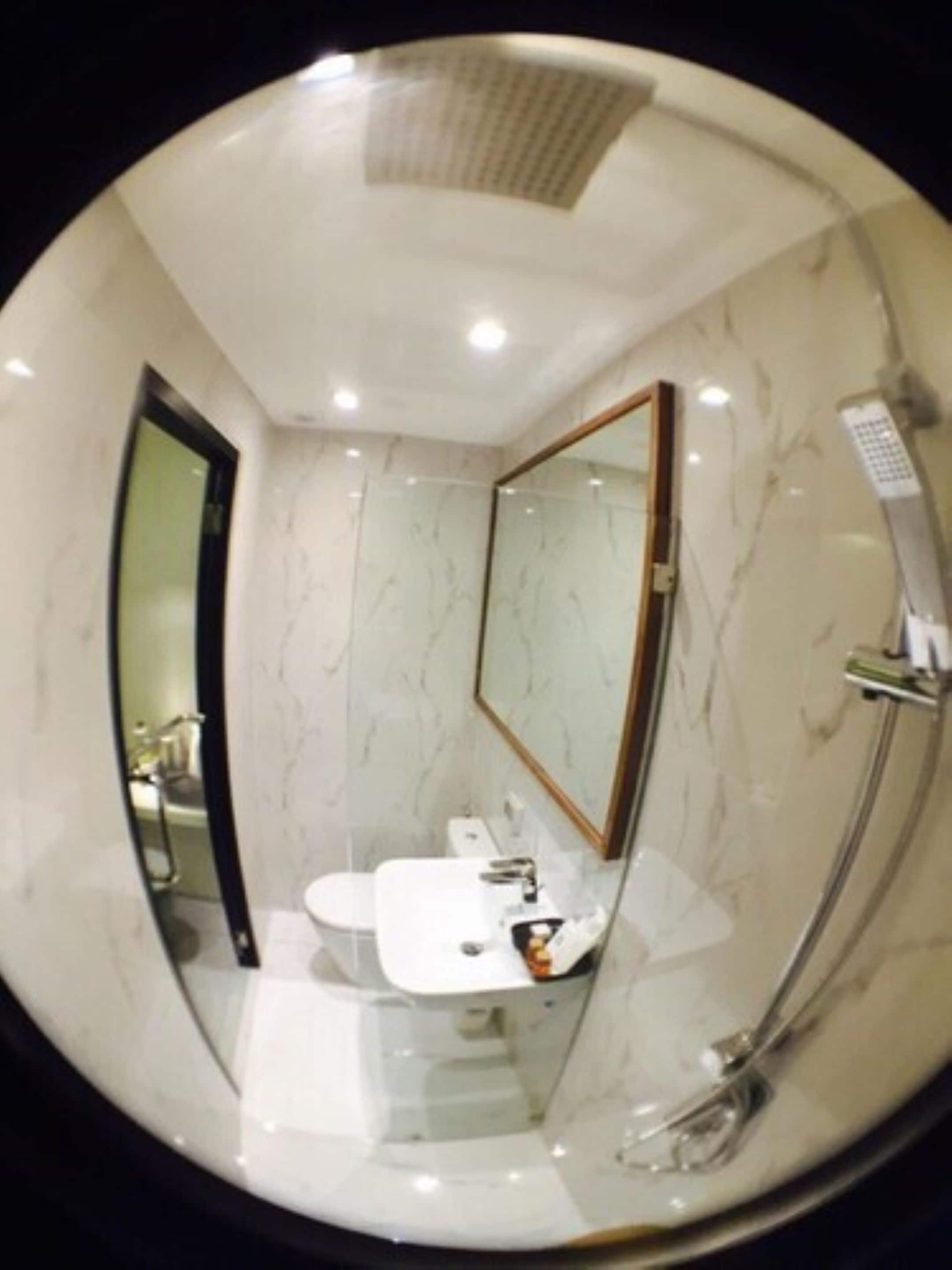 s cap (capsule) - basement floor | bathroom | shower, rainfall showerhead, free toiletries, hair dryer