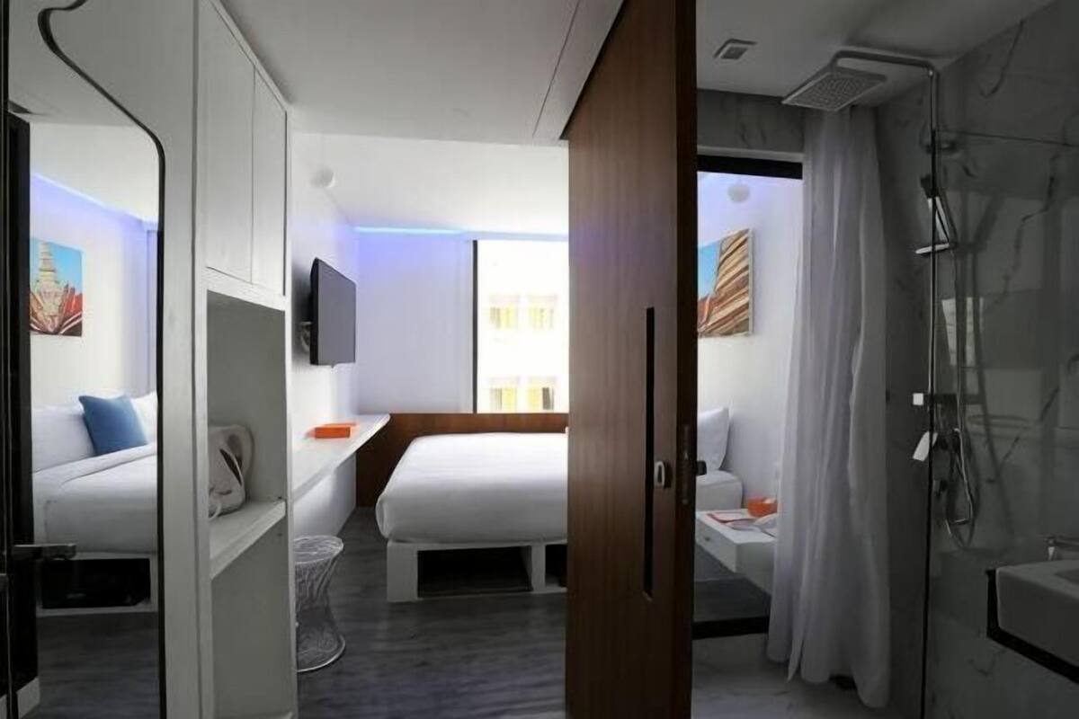 Minibar, in-room safe, blackout curtains, free WiFi