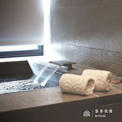 Private spa tub