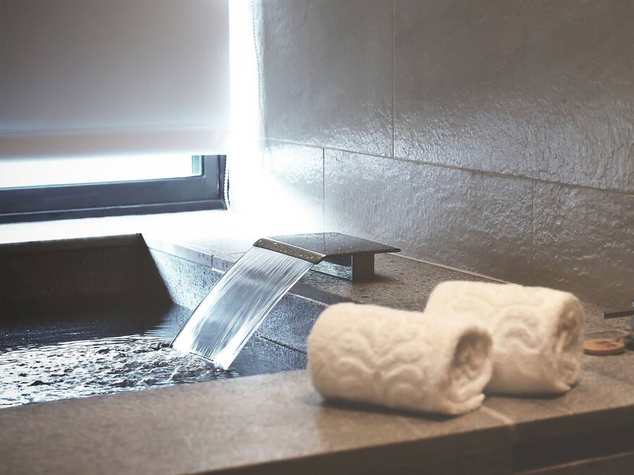 Bañera de hidromasaje privada