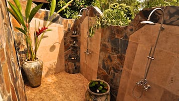 Villa, 1 Bedroom | Bathroom shower