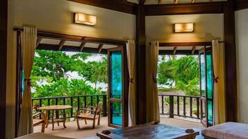 Villa, 1 Bedroom | Minibar, in-room safe, individually decorated, individually furnished