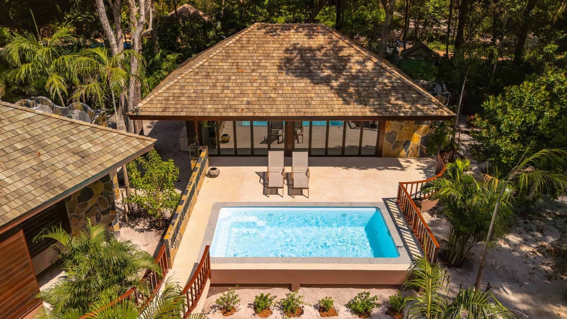 Deluxe Villa | Minibar, in-room safe, individually decorated, individually furnished