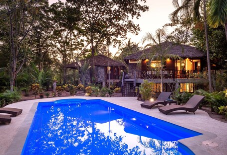 Koh Jum Beach Villas “A member of Secret Retreats” – Affordable hotel in Nuea Khlong