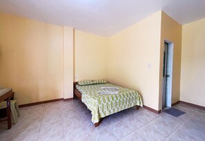 Standard Room | In-room safe, desk, bed sheets - White Beach Hotel Puerto Galera powered by Cocotel (Puerto Galera)