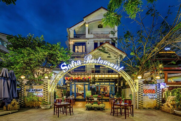 Front of property – evening/night