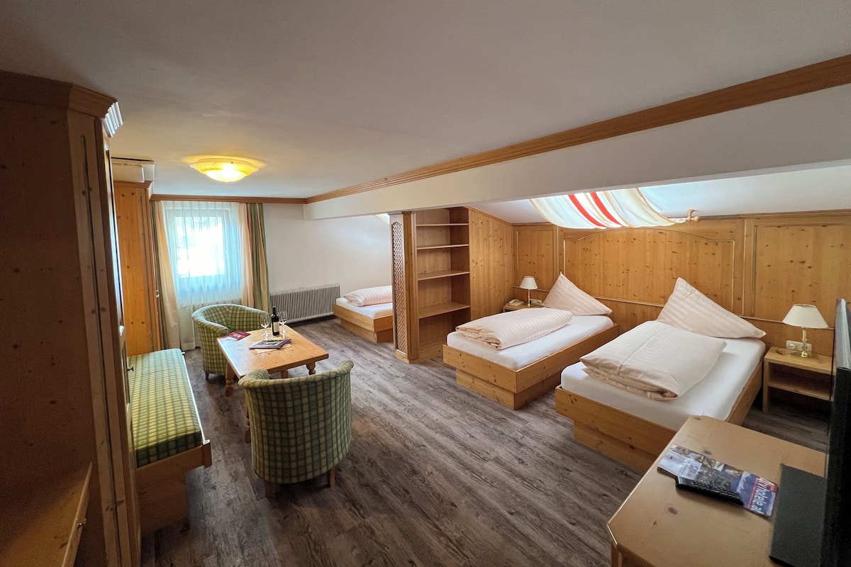 Dreibettzimmer