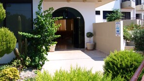 Exterior - Argo Sea (Rhodes)