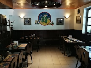 Breakfast area - Apartments U Svejku (Prague)