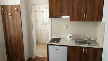Habitación doble | Caja de seguridad en la habitación, camas extra y wifi gratis