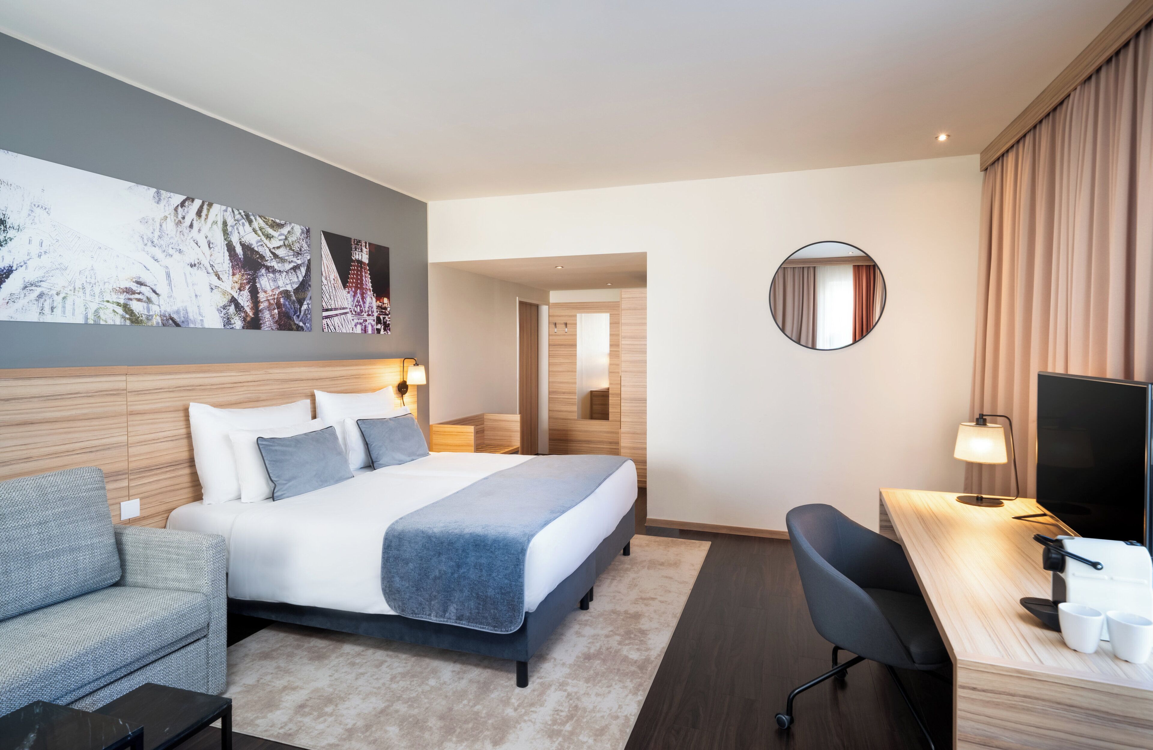 Family Triple Room | In-room safe, desk, soundproofing, iron/ironing board (on request)