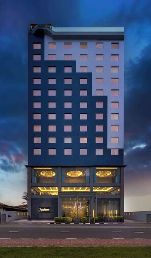 Façade de l’hébergement - soirée/nuit