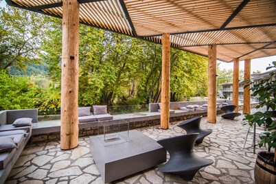 Oniropetra Boutique Hotel