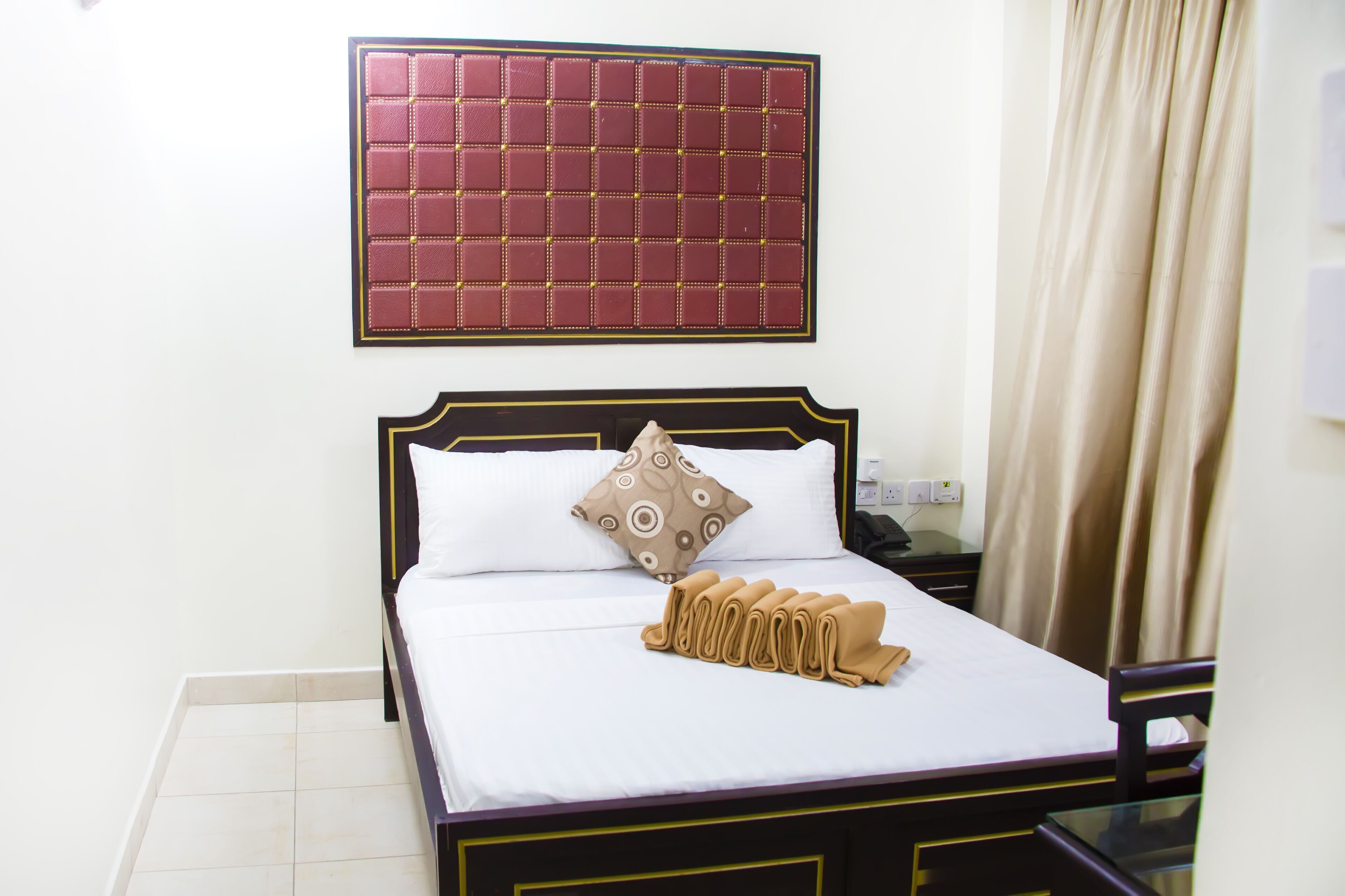 In-room safe, individually decorated, individually furnished, desk