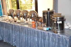 Free daily continental breakfast
