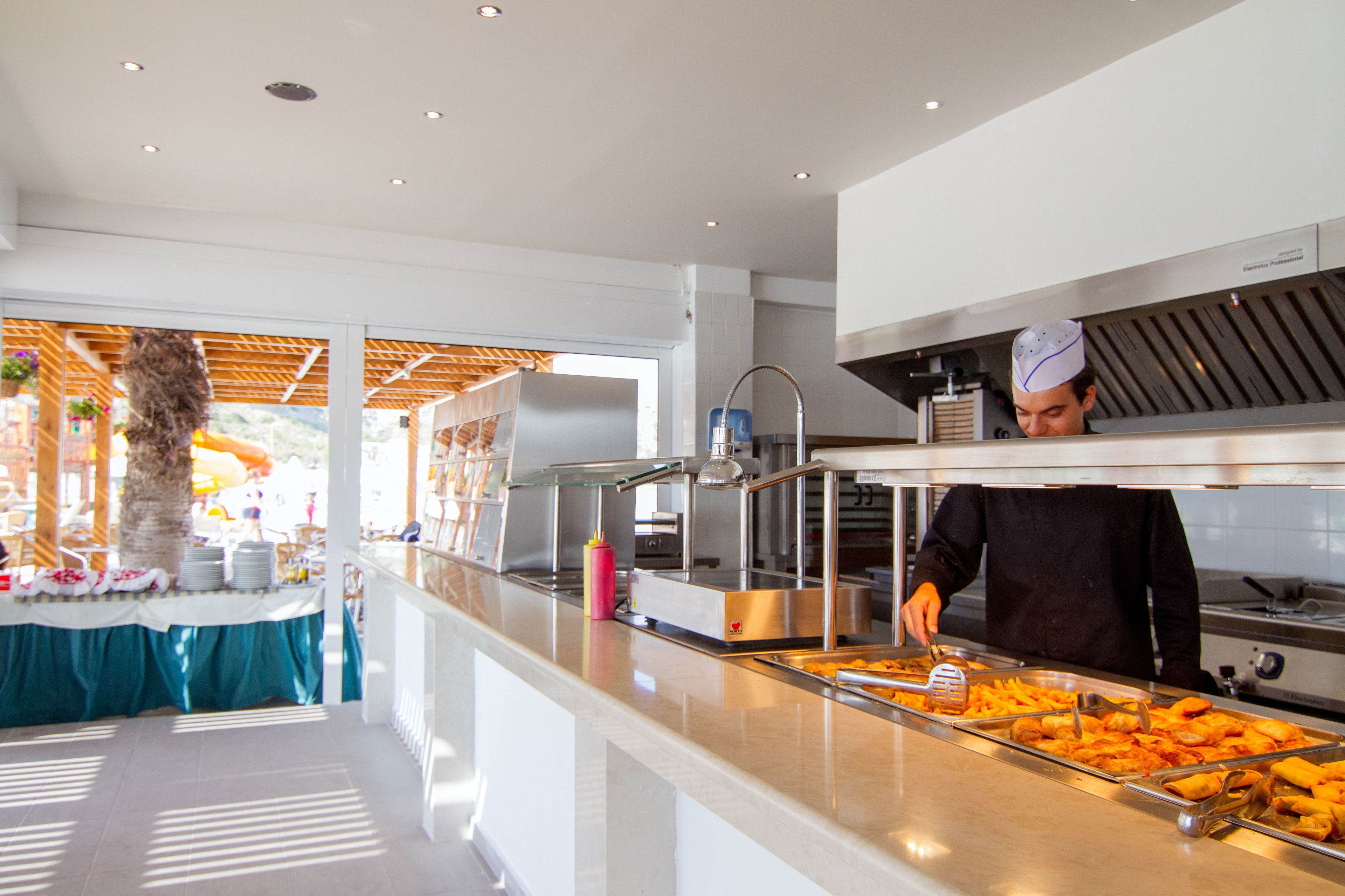 Desayuno buffet incluido todos los días 