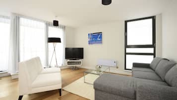 Penthouse, 2 Bedrooms | Living room