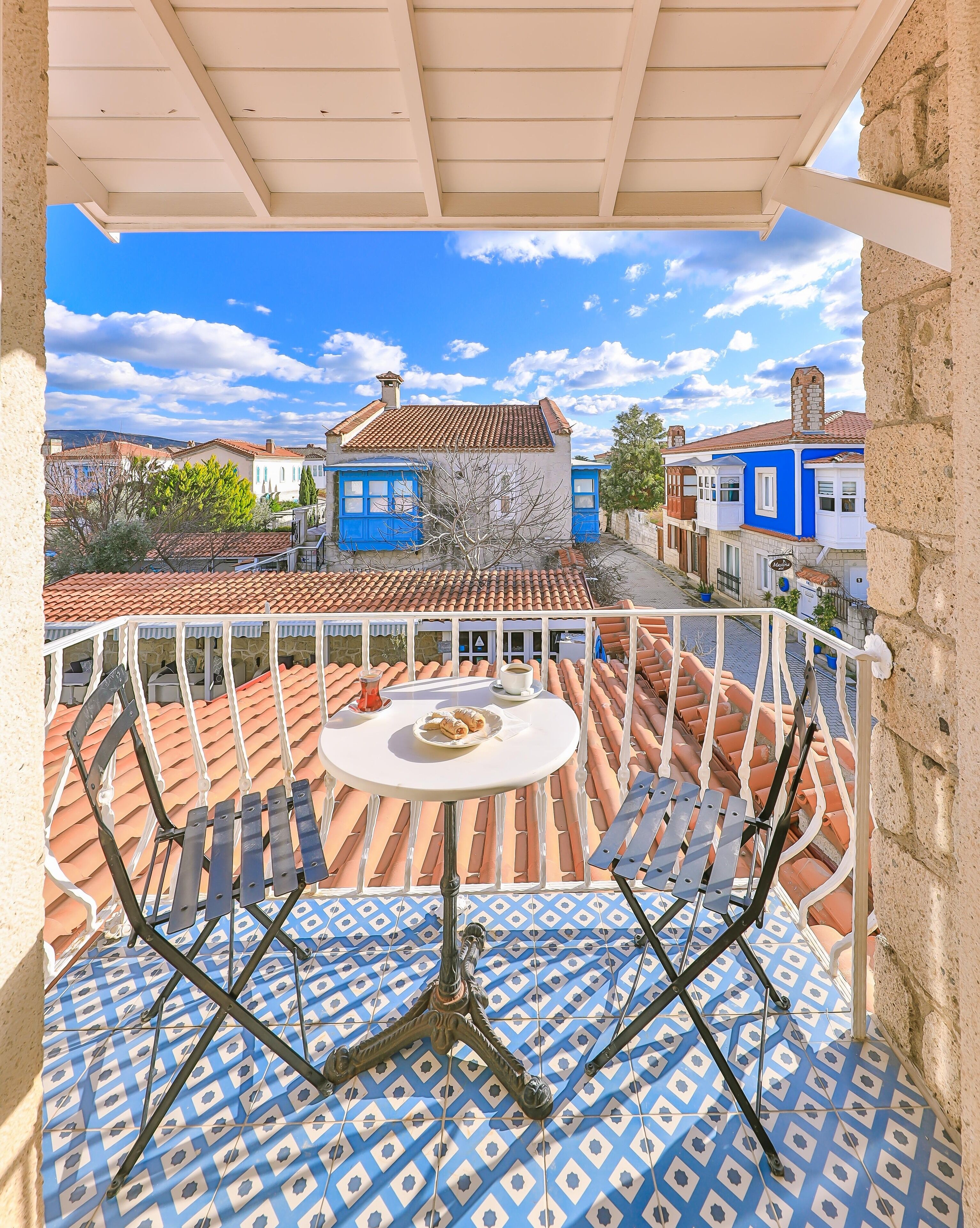 Deluxe Room, Jetted Tub | Garden view
