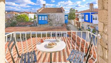 Deluxe Room, Jetted Tub | Garden view