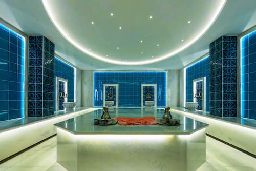 Sauna, baño turco/hammam, 3 salas de tratamientos, manicura y pedicura