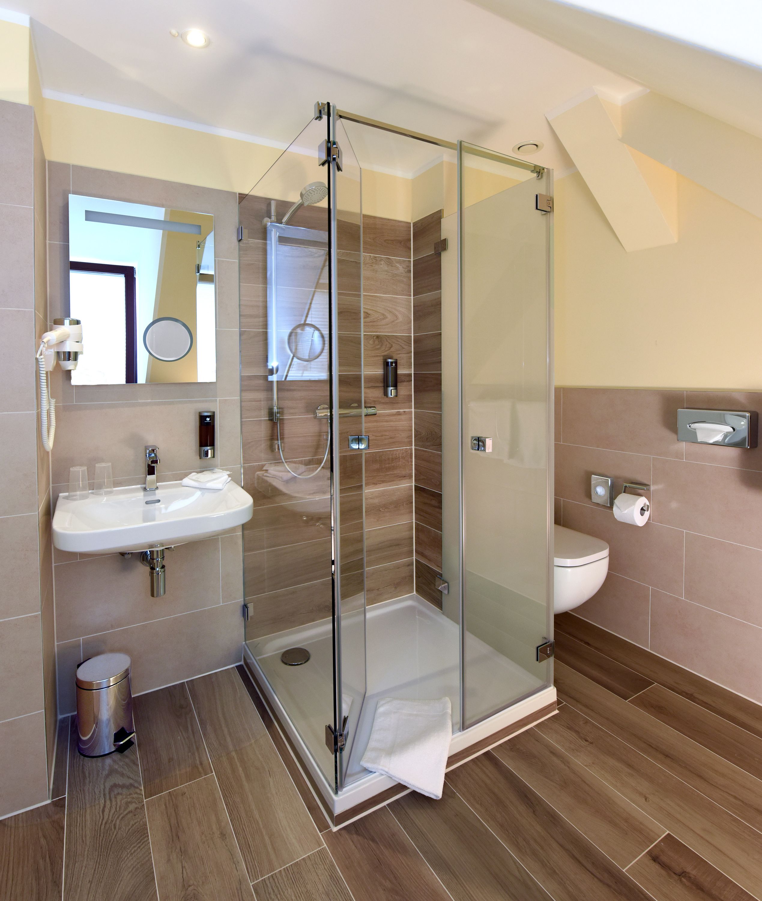 superior apartment | bathroom | shower, hair dryer, slippers, towels