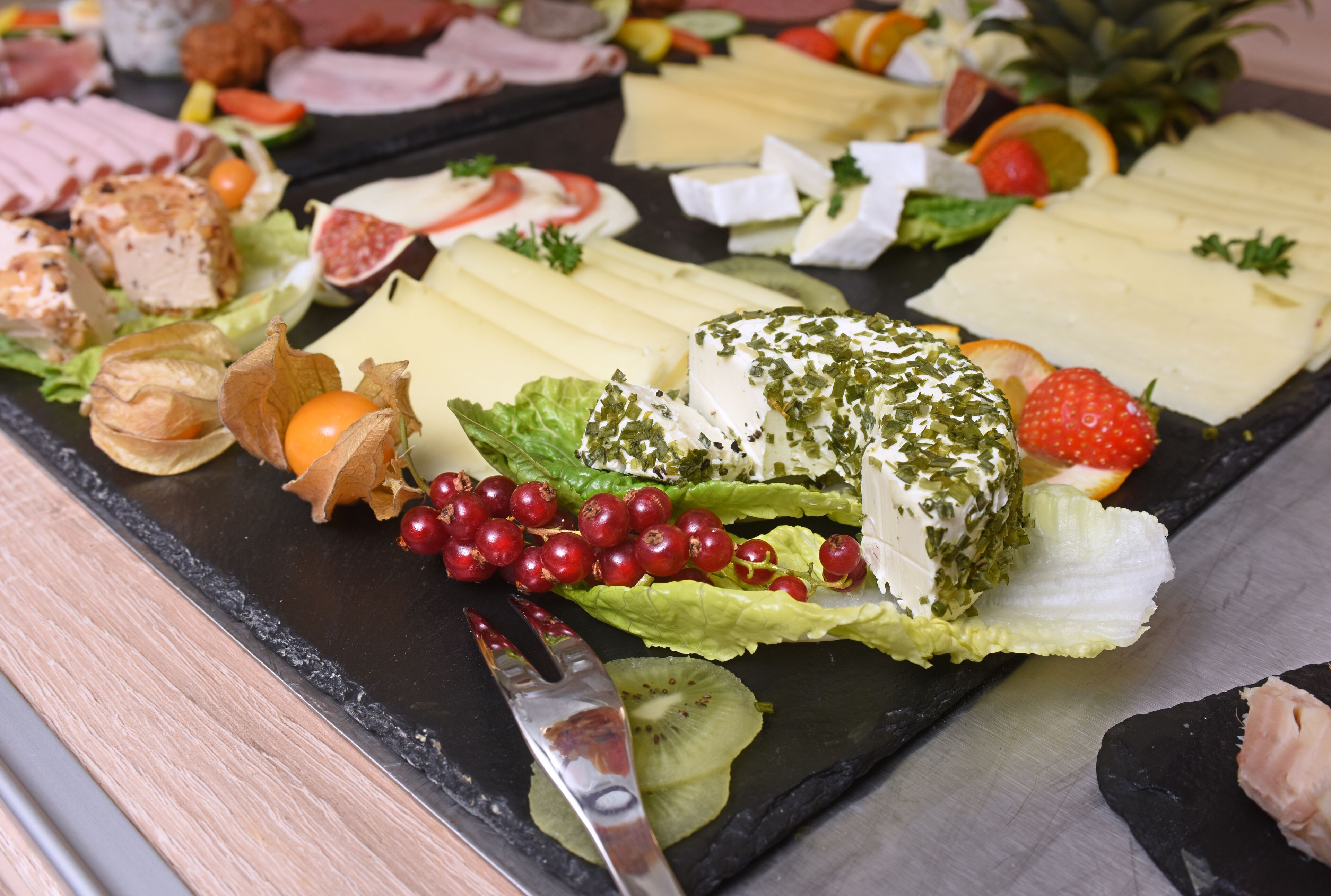 daily buffet breakfast (eur 13.50 per person)