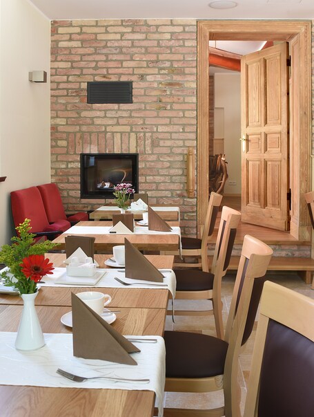 Port Inn Hotel Eichwalde - view 3