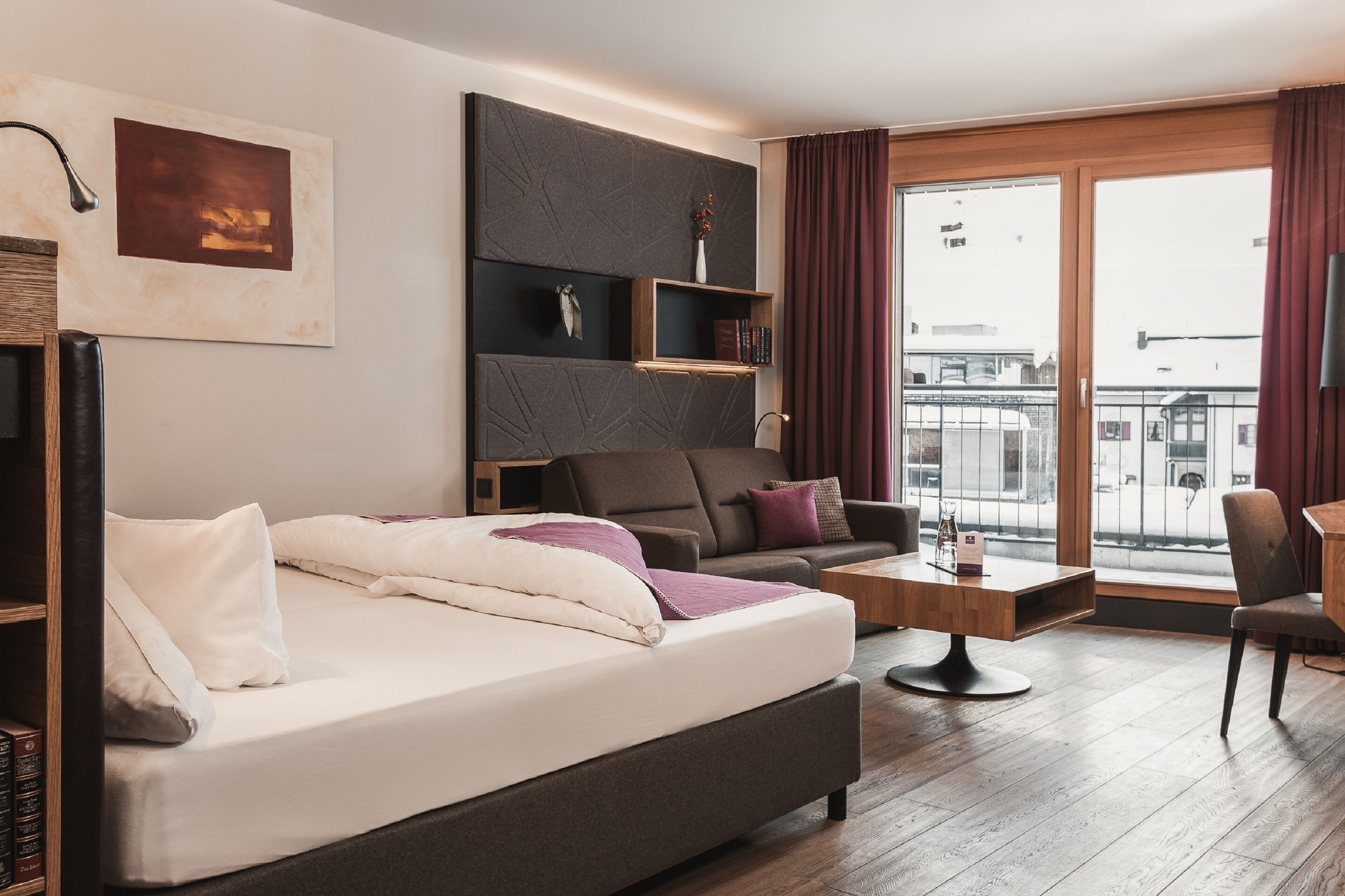 premium bedding, in-room safe, desk, blackout curtains