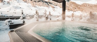 Anthony's Life & Style Hotel